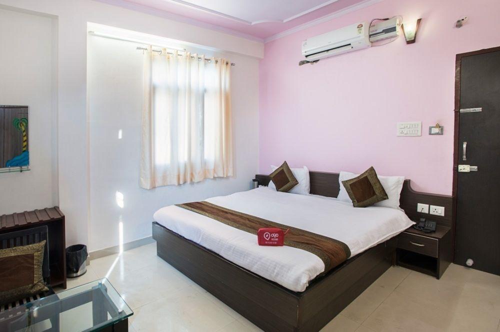Citrus Hotel Bhiwadi Екстериор снимка