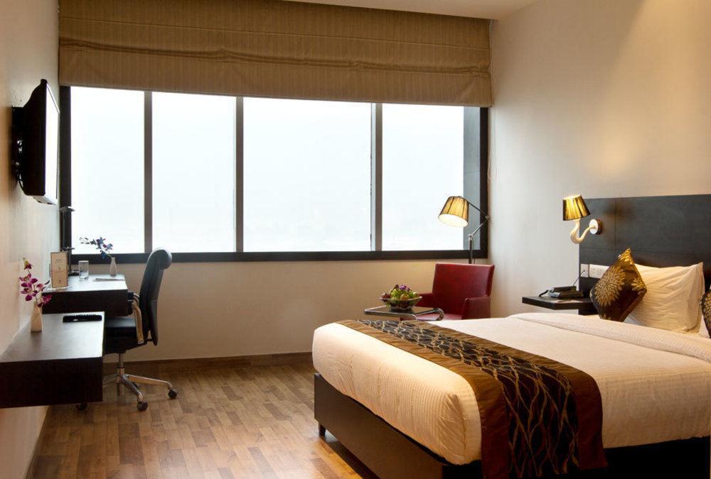 Citrus Hotel Bhiwadi Екстериор снимка