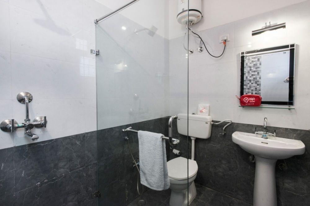 Citrus Hotel Bhiwadi Екстериор снимка